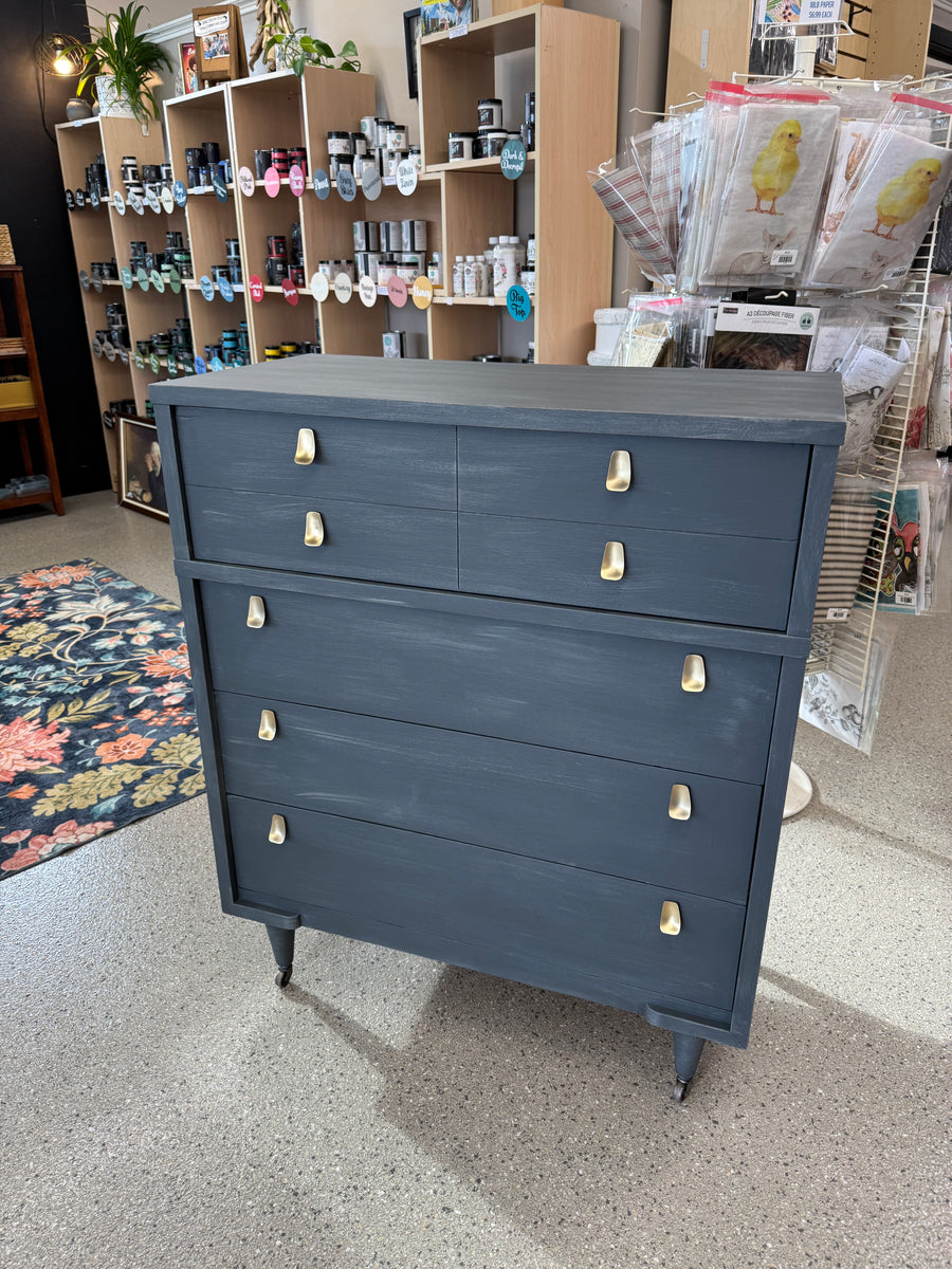 Sterling the stunning dresser – Rustic Rehabs