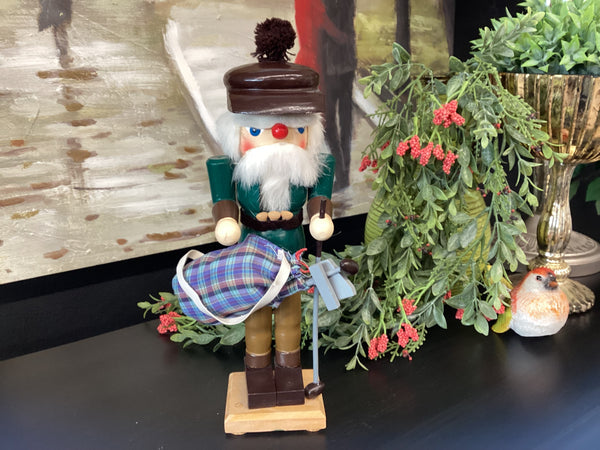 Scottish Golfer Nutcracker