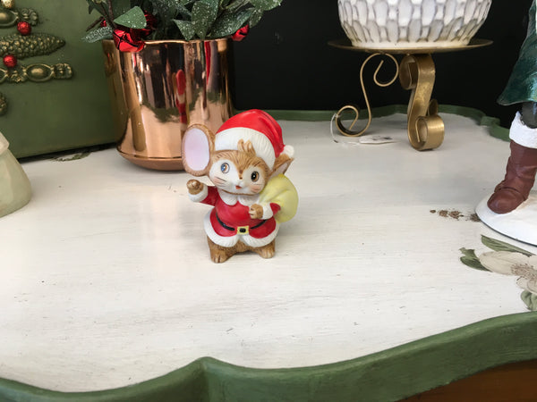 Mini Mouse Santa hat