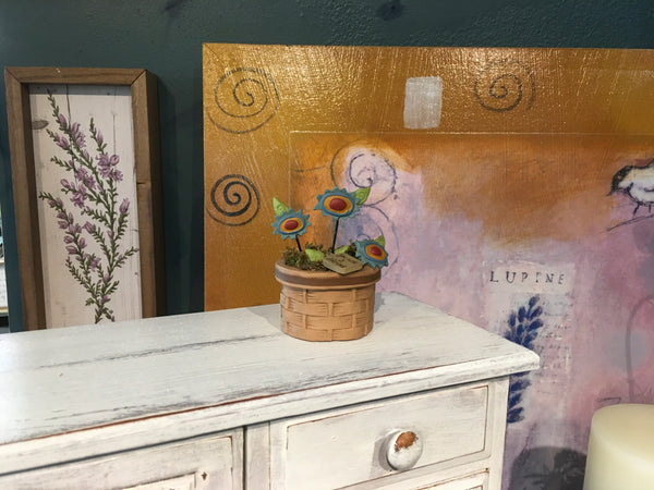 Difference Flower Pot