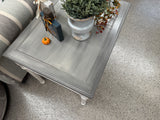 Wilma the beachy table