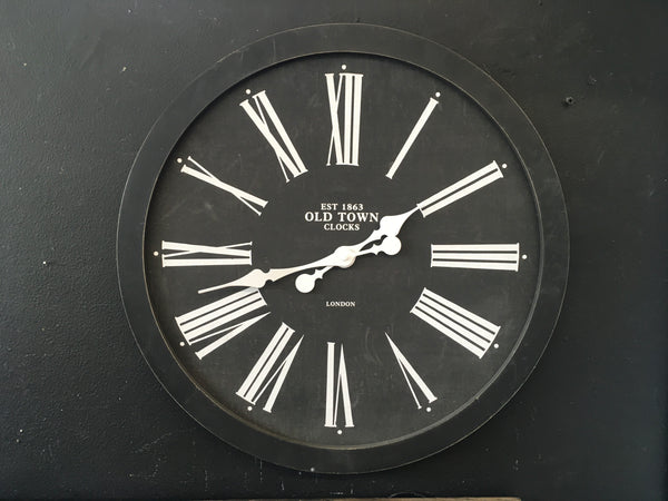 Black & White Clock