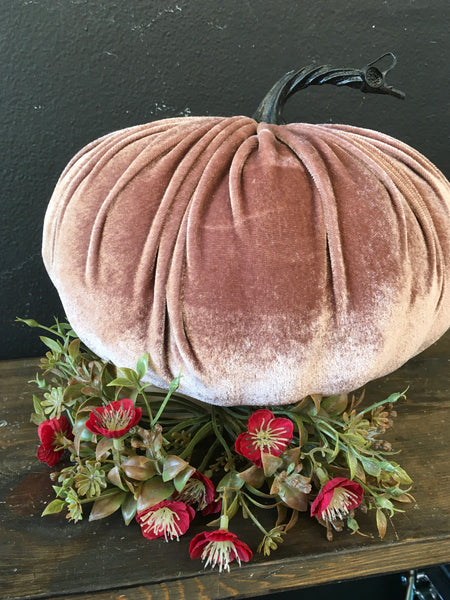 Mauve velvet pumpkin