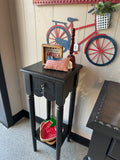Gavin the scalloped side table