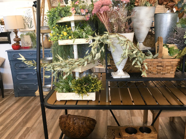 Green leaf garland