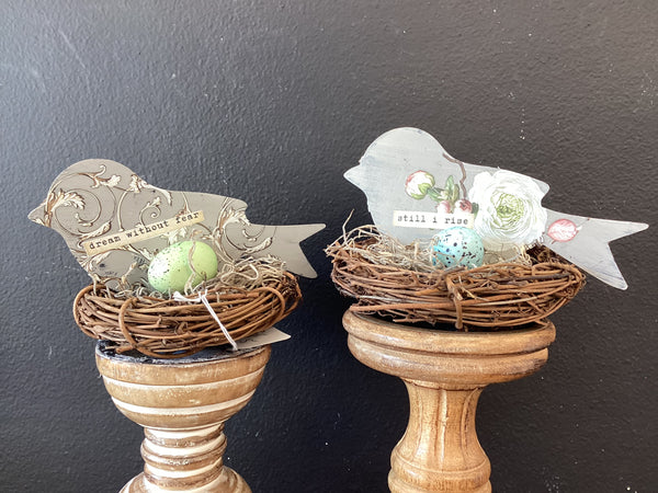 Bird nests w/ metal bird