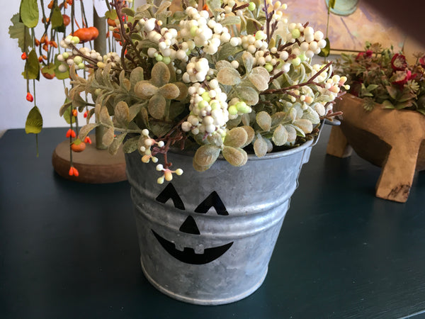 Bucket Pumpkin