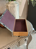 Black & White French box