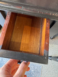 Gavin the scalloped side table