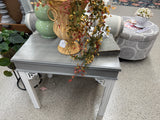 Betty the beachy table