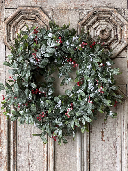Holly Jolly Green Wreath