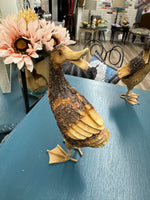 Polynesian resin rustic ducks