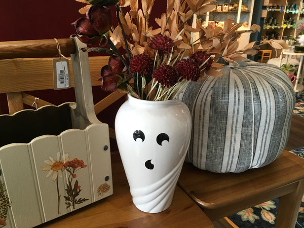 Ghost Vase