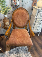 Ethyl the vintage looking chair