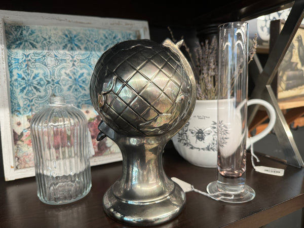 Small metal  Globe