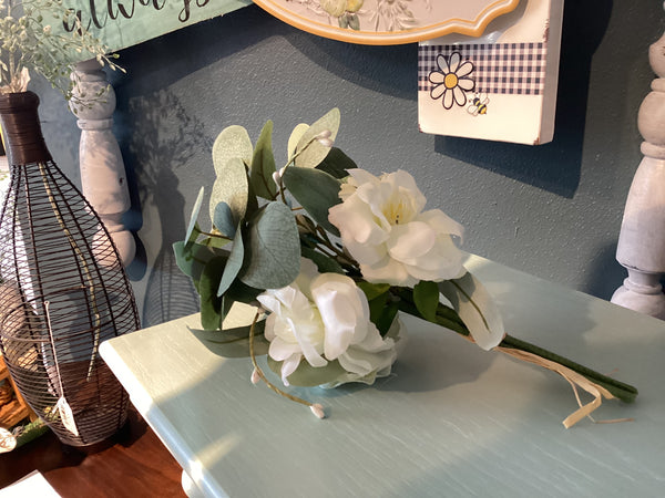 Rose Eucalyptus Bundle - White 12”