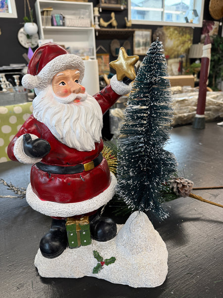 Resin Heavy Santa w/ Tree