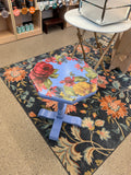 Olivia the kitschy cottage table