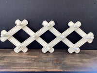 Cream Accordian Hook
