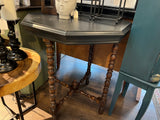 Mary the octagon table
